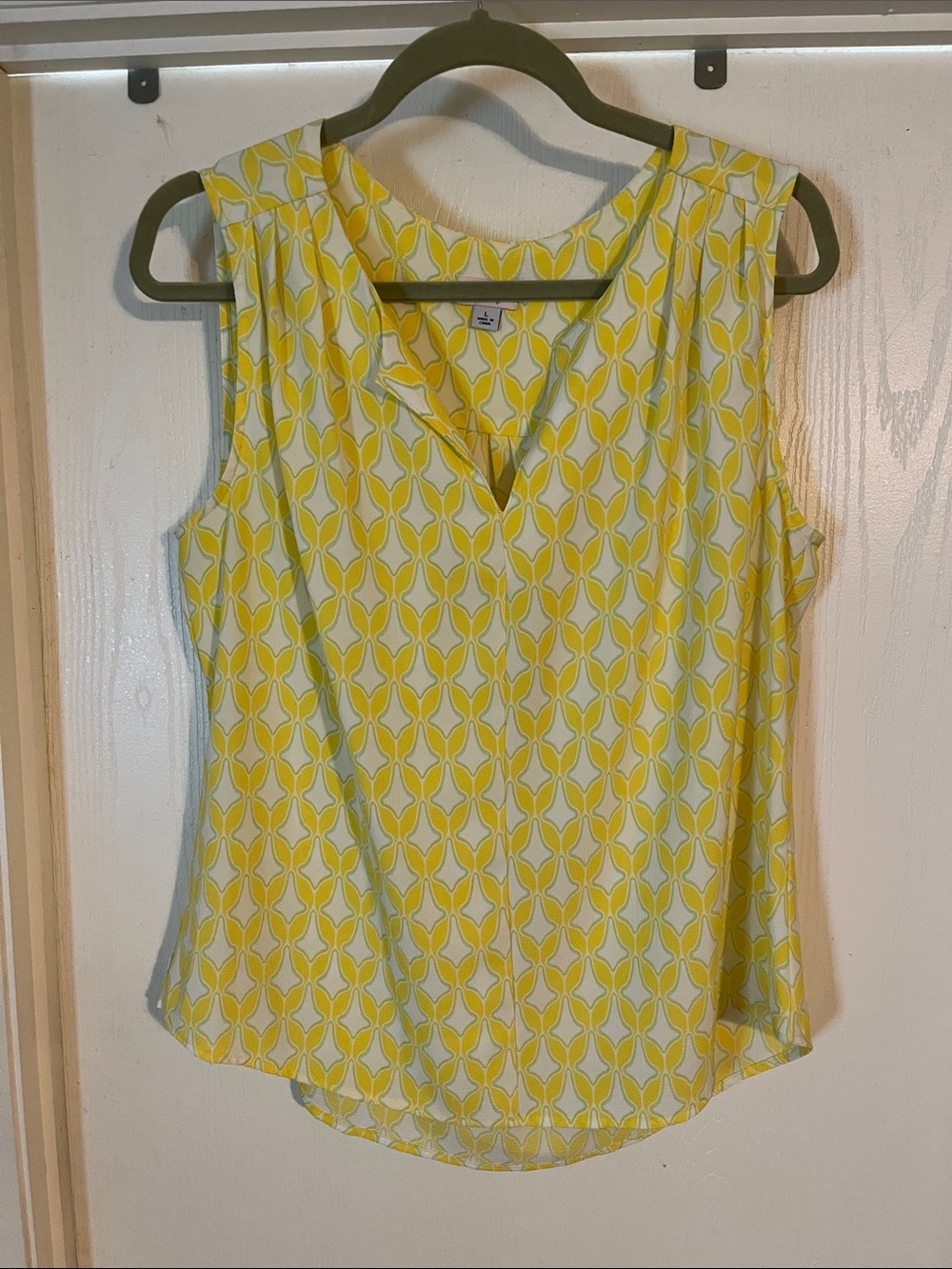 Pixley Yellow Sleeveless Geometric V-Neck Top large